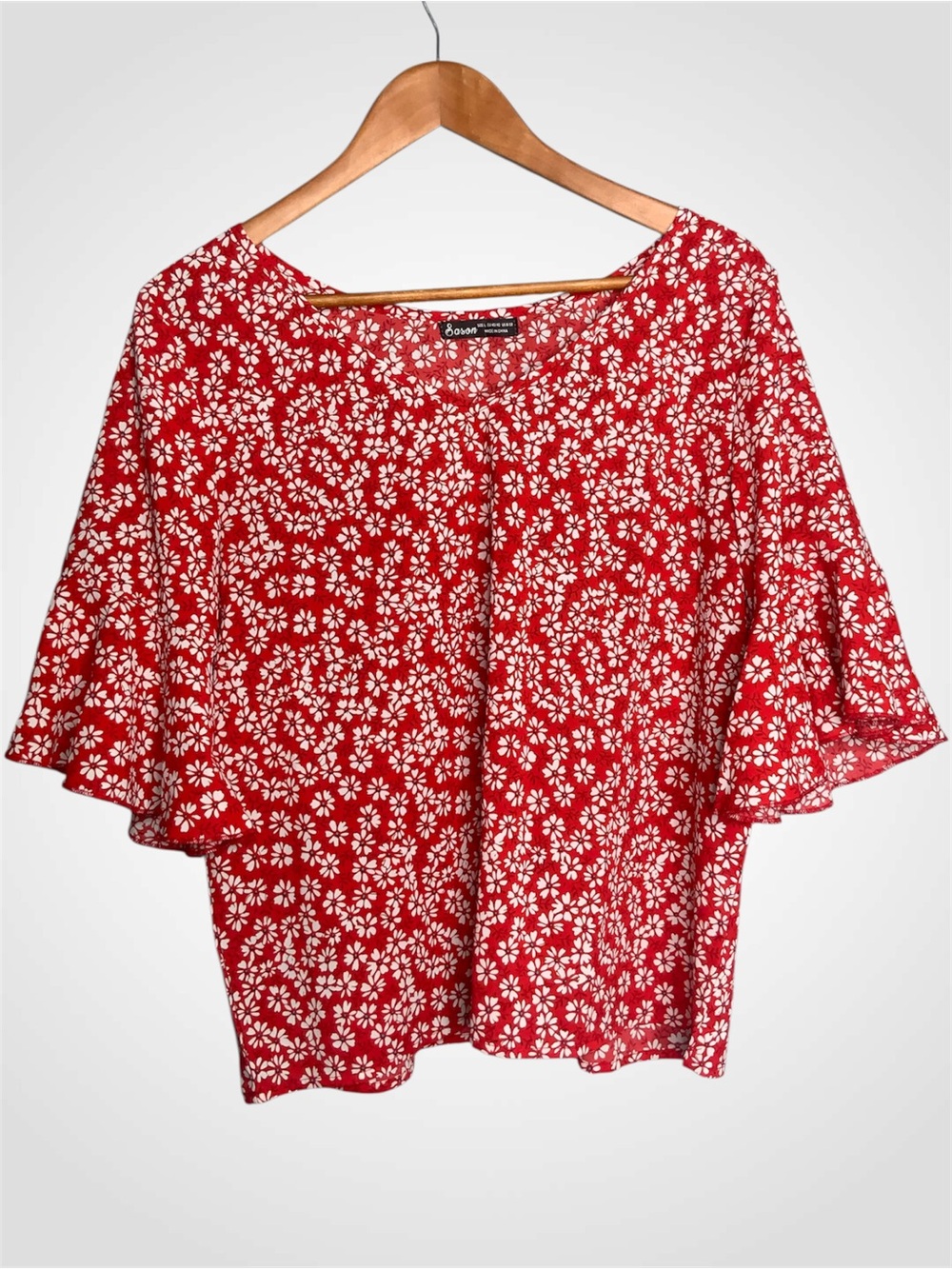 Sason Women’s Red Floral Scoop Neck Flutter Blouse 8/10